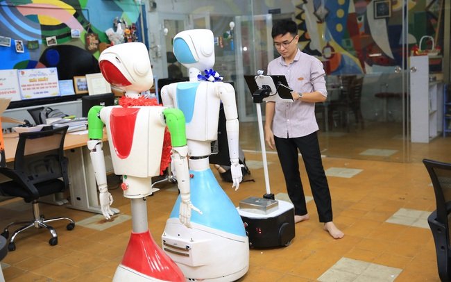 Robot đo nhịp tim và huyết áp