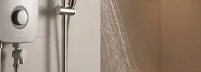 Máy nước nóng trực tiếp thiết kế nhỏ gọn trong phòng tắm hiện đại